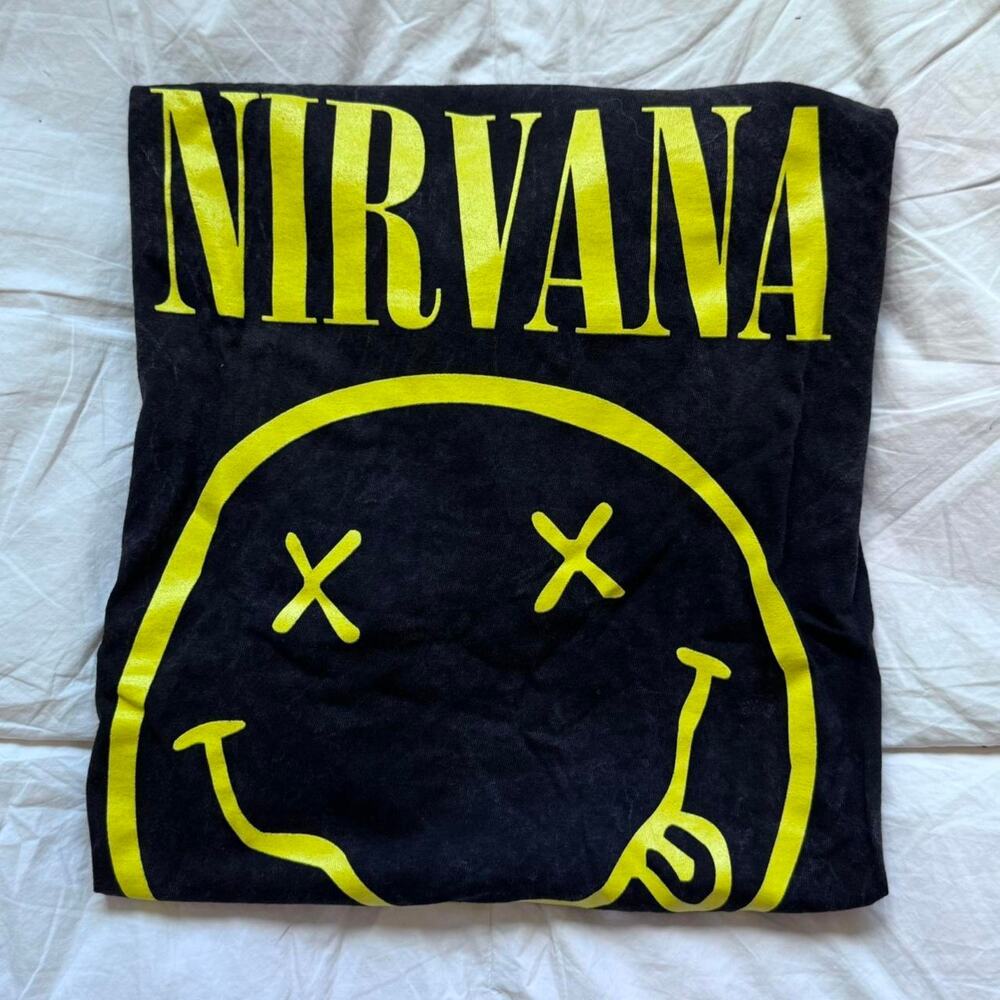 Nirvana smiley graphic band tee m‎ casual cotton alt grunge short sleeve emo